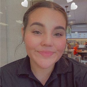 Meet your Posher, Elizabeth